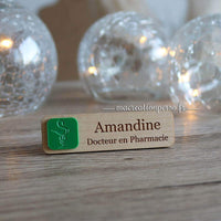 Badge avec pictogramme vert coupe d'Hygie