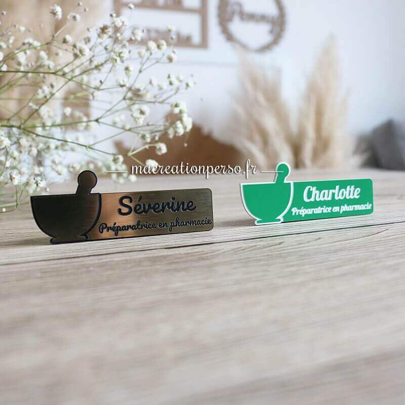 Badges Préparatrice en pharmacie or et vert