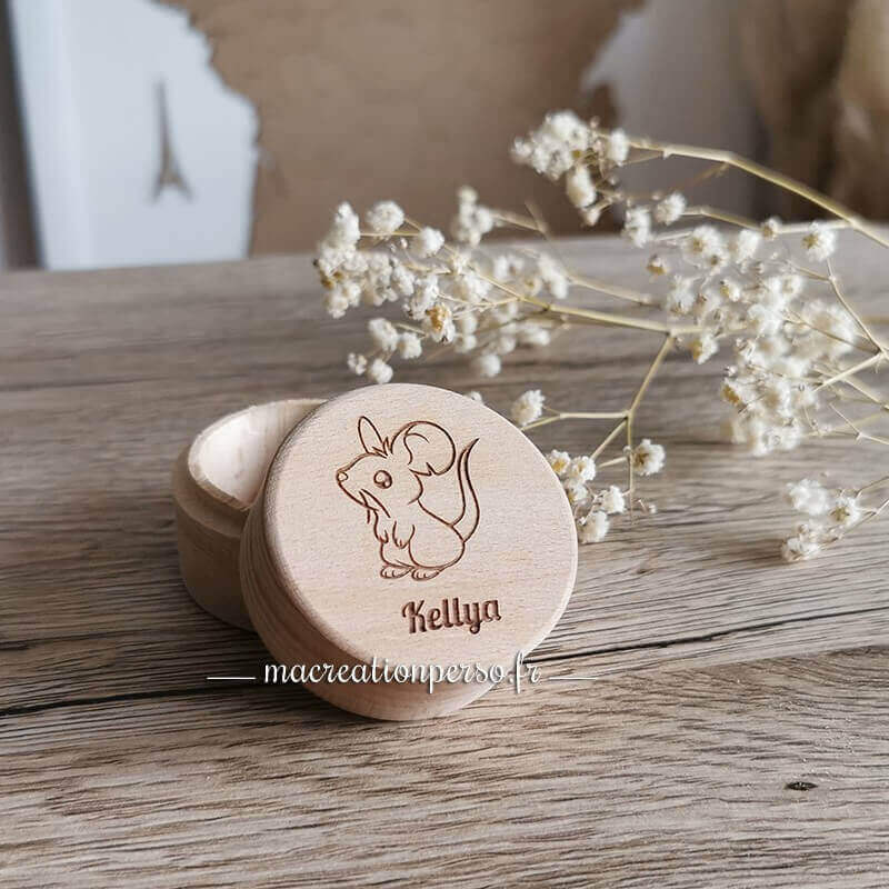 Boîte à dent en bois gravure souris et prénom Kellya