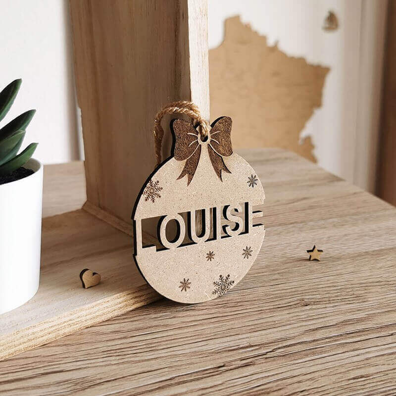 Boule de noël personnalisée prénom Louise