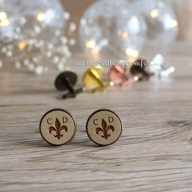 Bouton de manchette fleur de lys personnalisable avec initiales