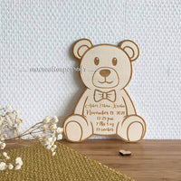Carte de naissance en bois en forme de nounours 