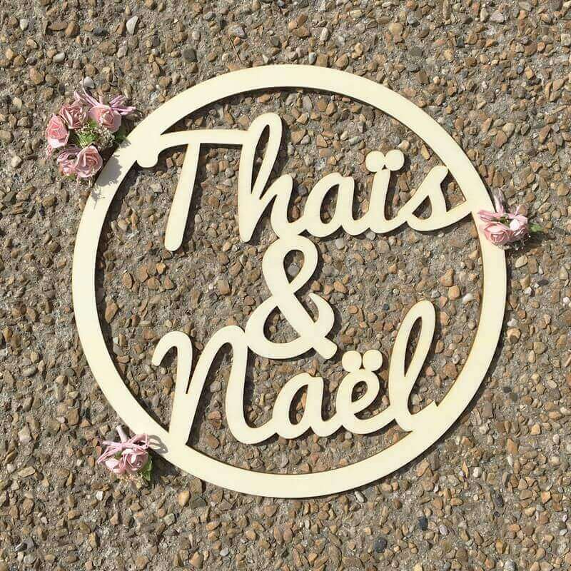 Cercle prénom personnalisé en bois Thaïs et Naël