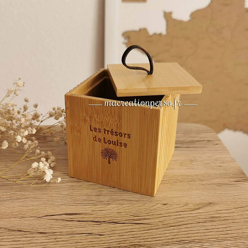 Coffret en bambou gravé