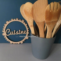 Couronne mot découpé cuisine en bois 