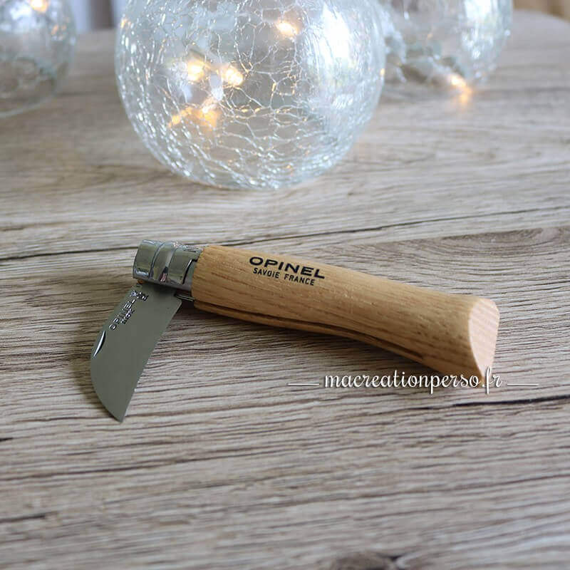 Couteau châtaigne opinel en bois naturel avec lame en acier inoxydable