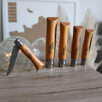 Couteau Opinel avec lame en carbone