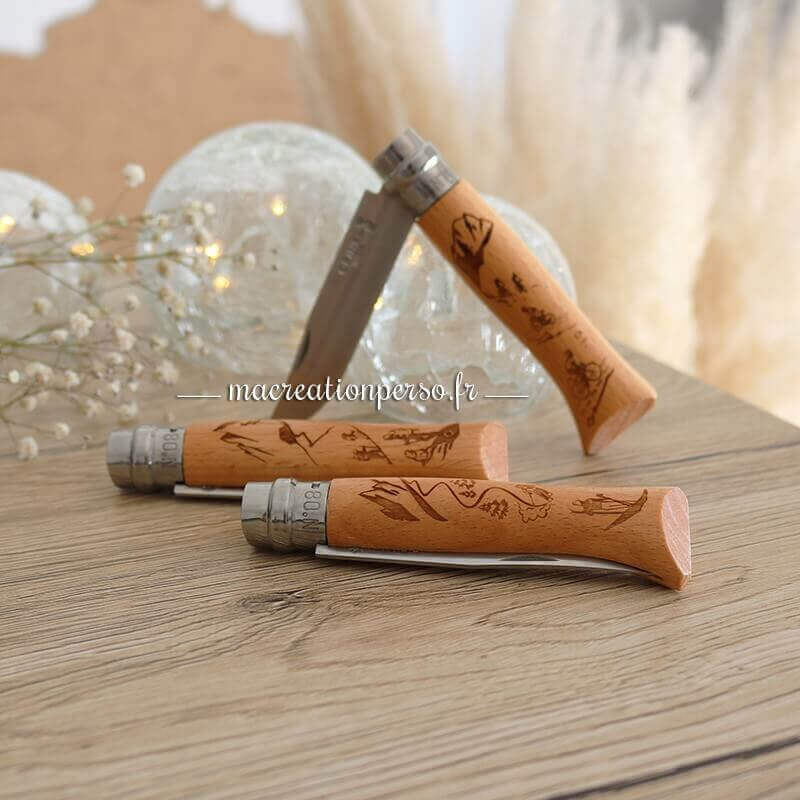 Couteaux Opinel avec gravures sur les manches