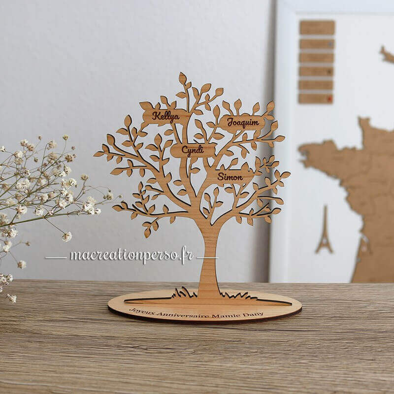 Décoration arbre de vie en bois vernis à personnaliser avec Prénoms