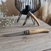 Deux couteaux OPINEL avec manche en bois d'olivier