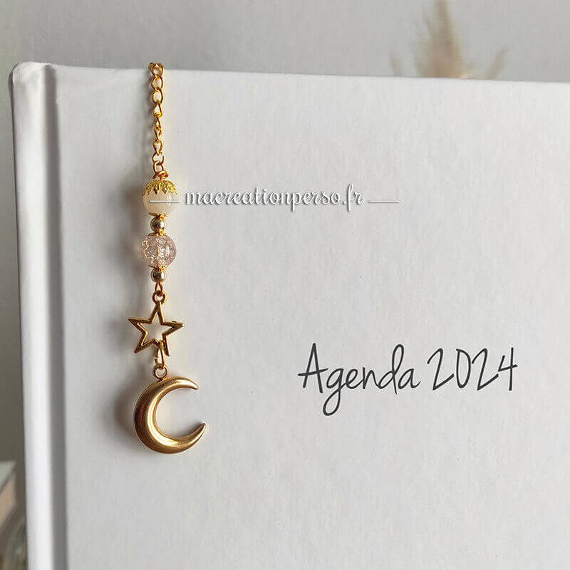 Marque page métal plume doré breloque perle lune étoile