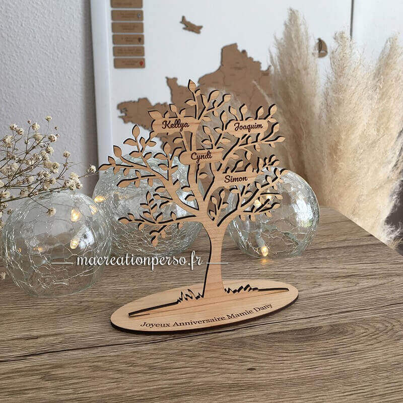 Objet déco arbre de vie en bois personnalisable vernis avec support en bois