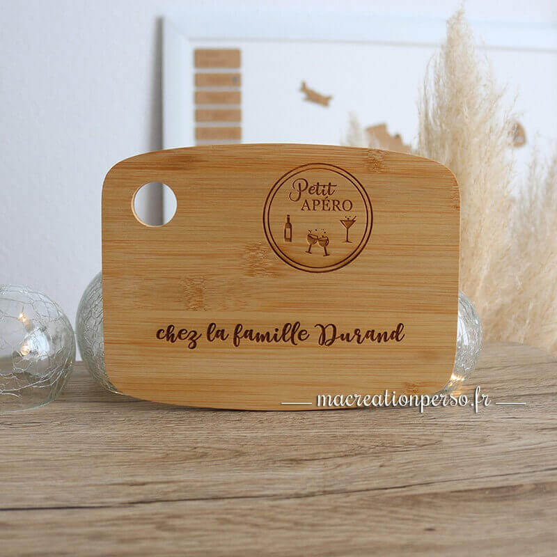 Planche apéro en bois originale personnalisée