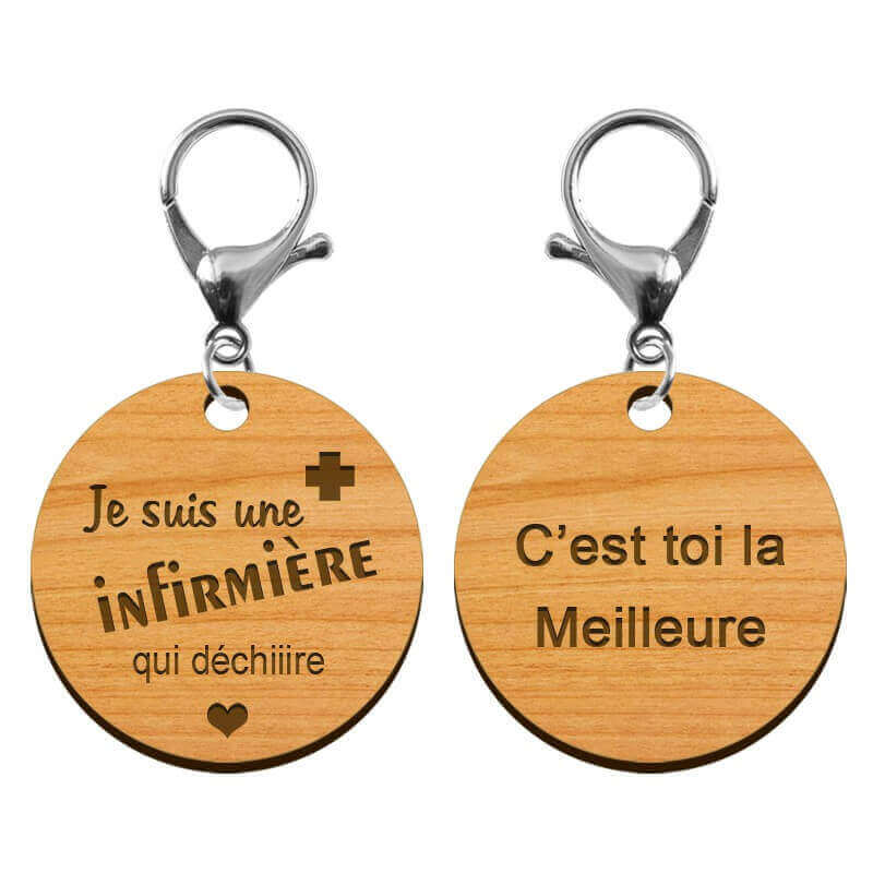Porte-clé infirmière personnalisé en bois gravé mousqueton argenté