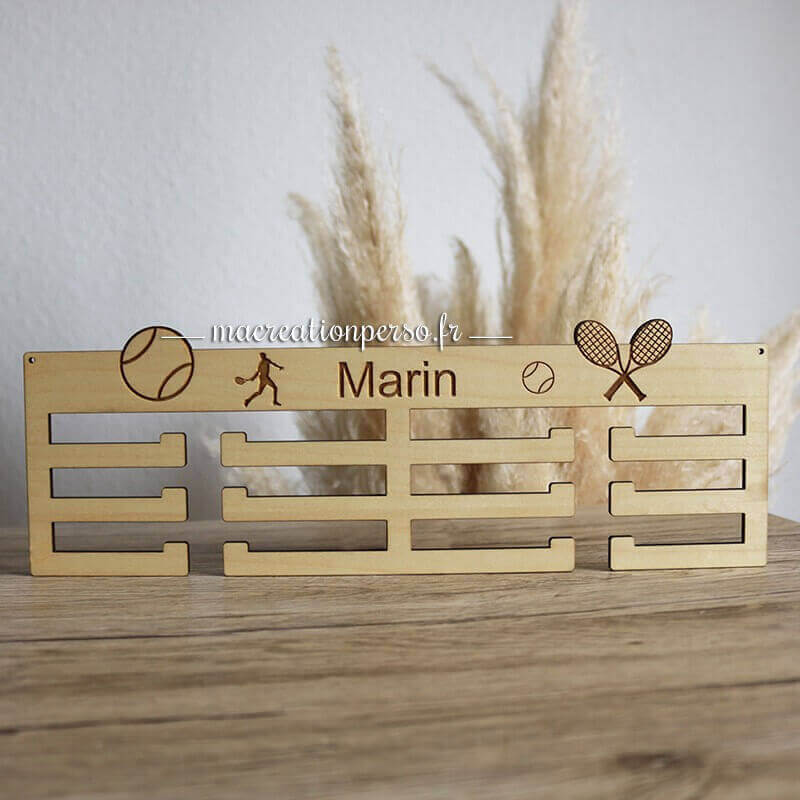 Présentoir porte médaille tennis personnalisé en bois