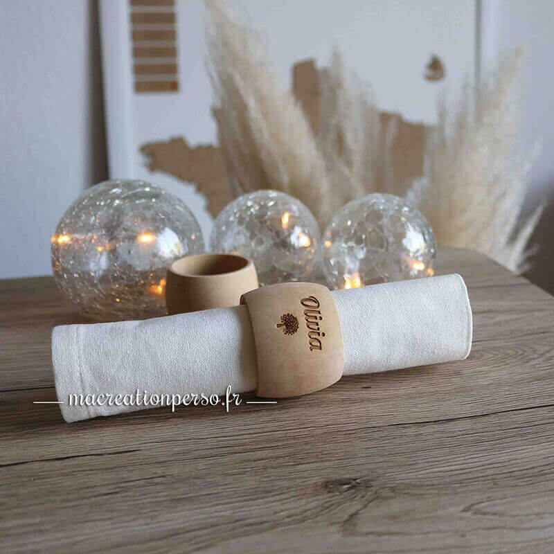 Ronds de serviette de table personnalisés