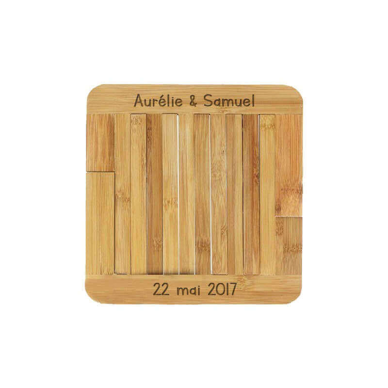 Sous  plat  de table extensible gravé en Bambou 