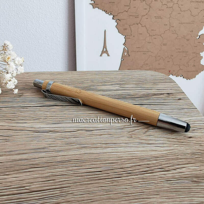 Stylo bois personnalisé pas cher 