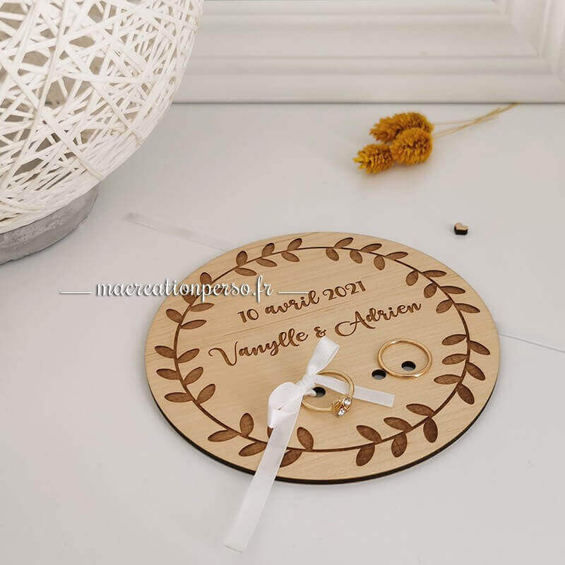 Support alliances gravé pour mariage en bois